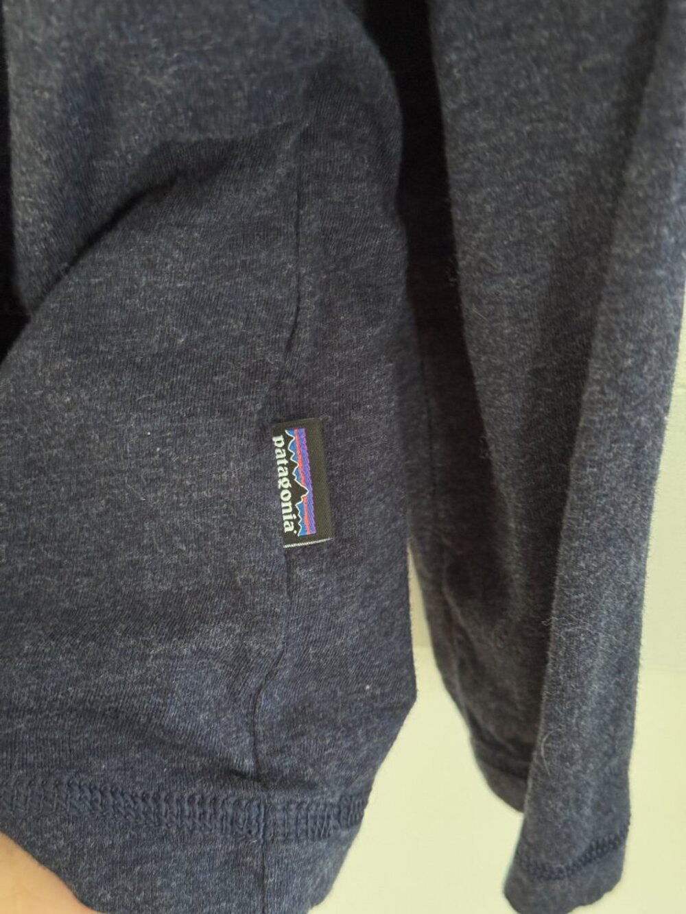 Patagonia henley long sleeve shirt - Picture 3 of 4